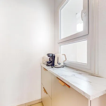 1 Bedroom Cozy In * Руайян