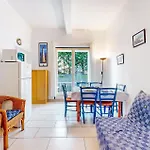1 Bedroom Beautiful Apartment In Royan *