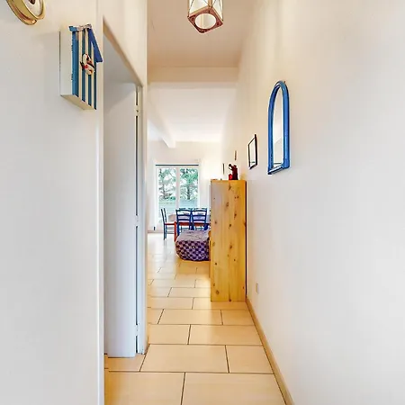 1 Bedroom Cozy Apartment In Royan Διαμέρισμα