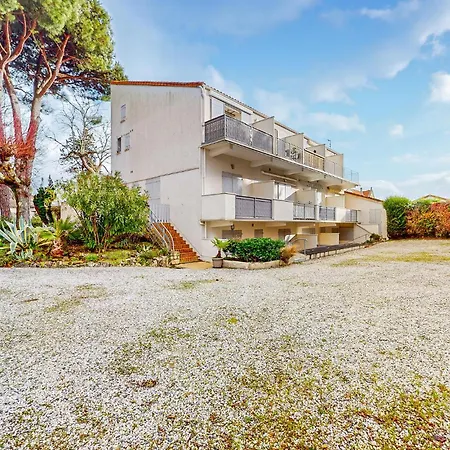 شقة 1 Bedroom Amazing In رويا