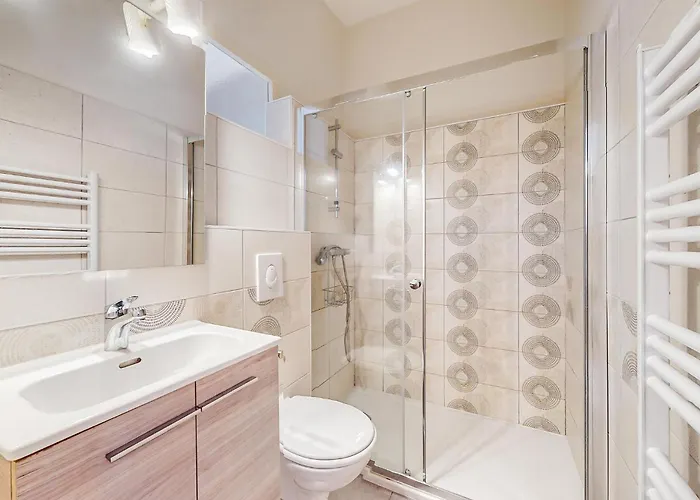 1 Bedroom Amazing In *